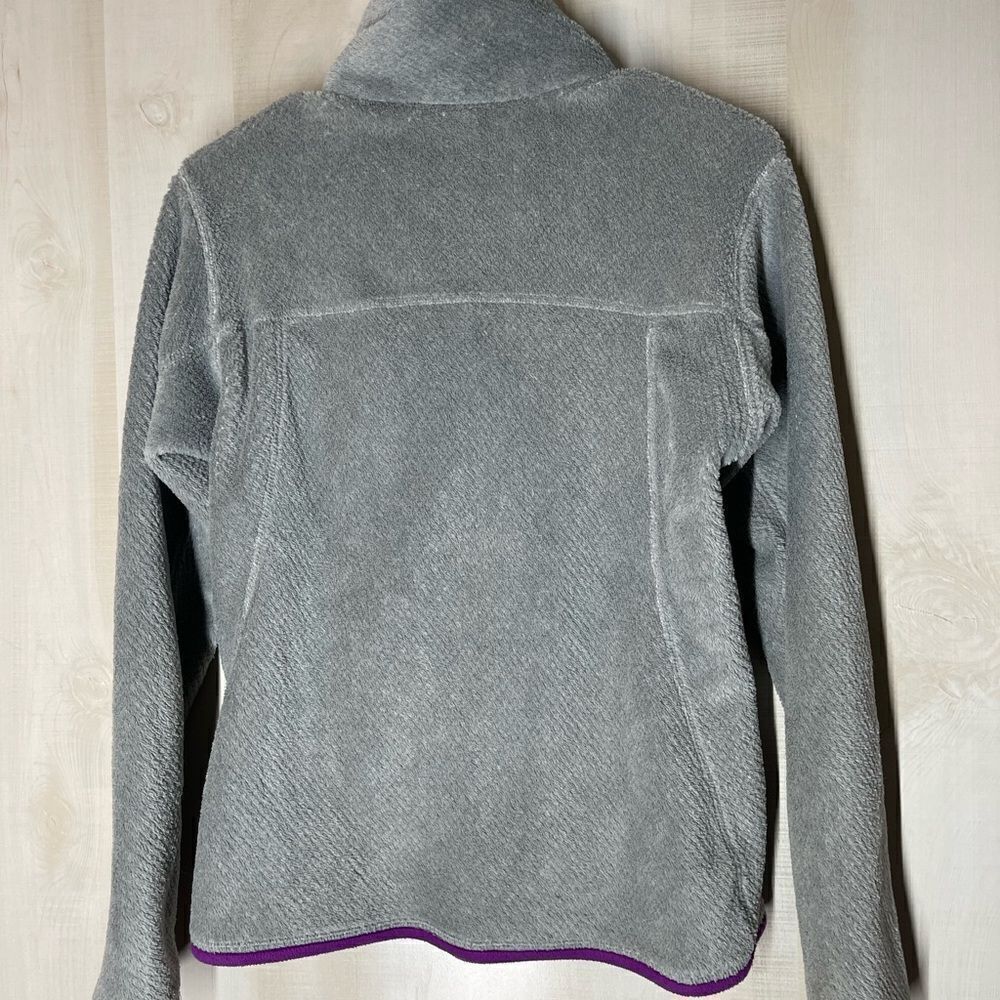 Patagonia gray‎ fleece pullover purple trim, size small - Picture 8 of 11
